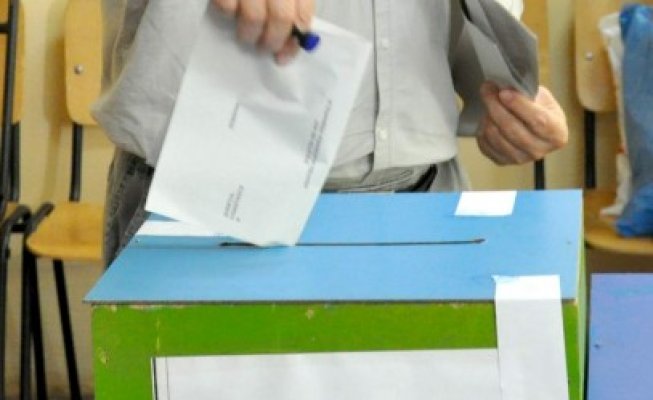 Se desfiinţează birourile electorale din comune, oraşe şi municipii. Ce alte modificări aduce OUG 41